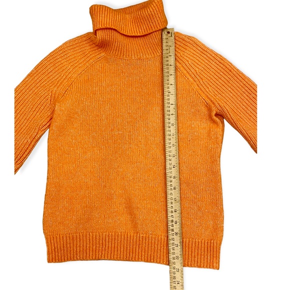 🍁3 for 25  Vineyard vines orange wool blend turtleneck sweater size M - Picture 8 of 8